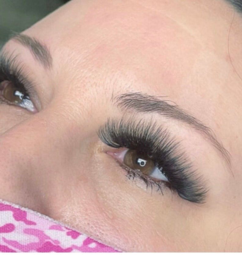 Classic lash extensions